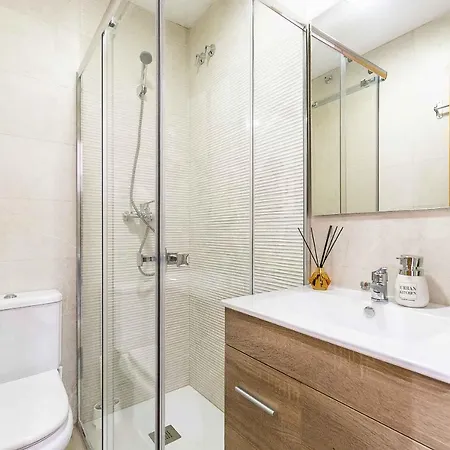Appartement Bajo Urbano Boutique En Carlos Haya Con Terraza Y Parking Málaga